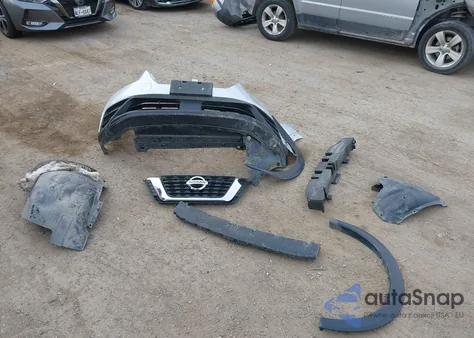 2020 Nissan Kicks Sv Xtronic Cvt from USA, damaged, VIN 3N1CP5CV0LL555490